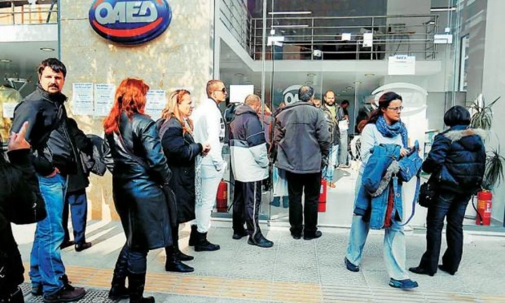 ΟΑΕΔ: Δύο νέα προγράμματα για 11.800 ανέργους